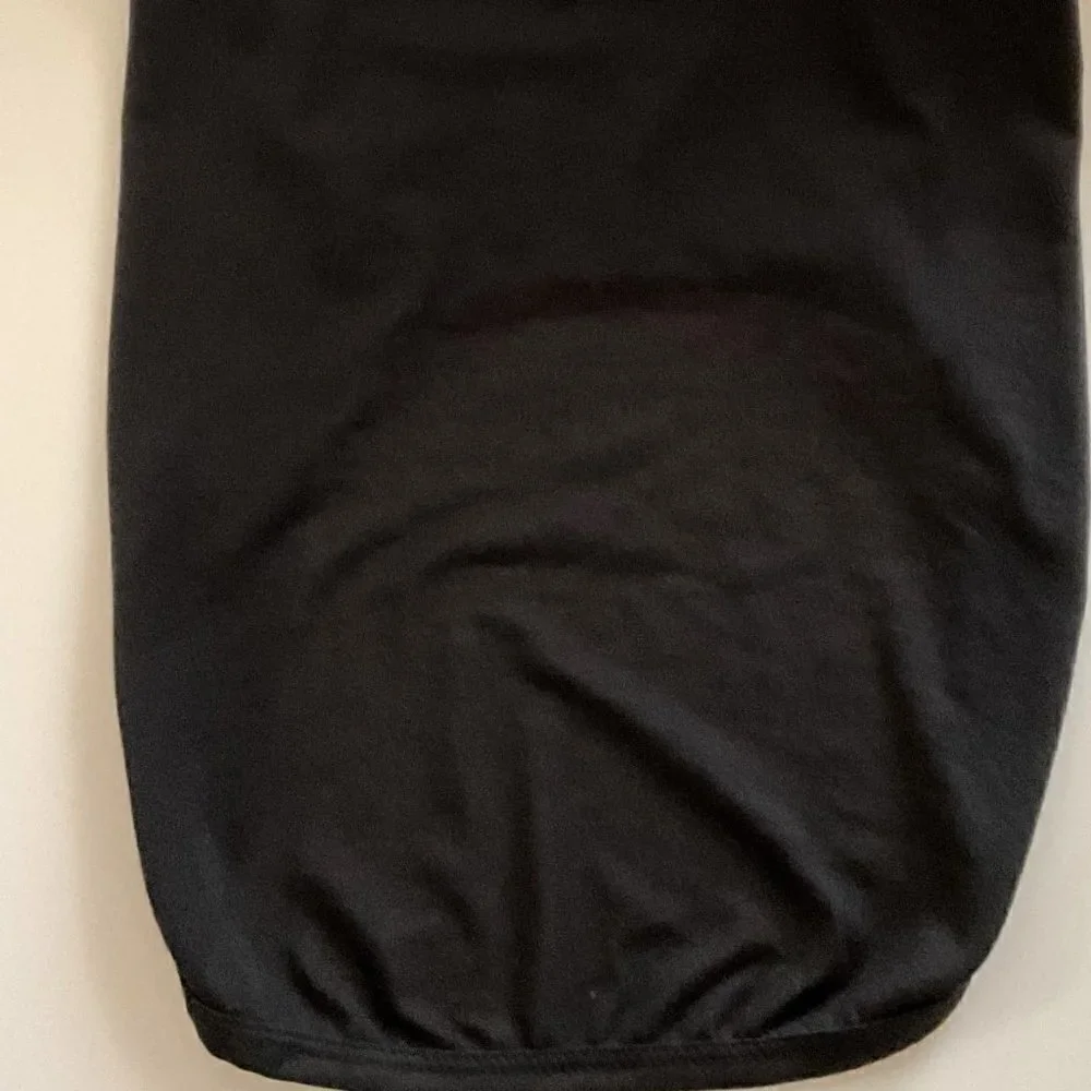 NEW BLACK DOG T-SHIRT  (Size tag is incorrect)